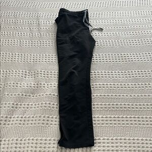 Figs skinny, straight leg scrub pants